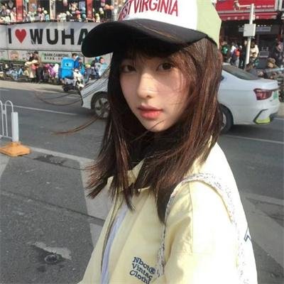 海棠经雨胭脂透